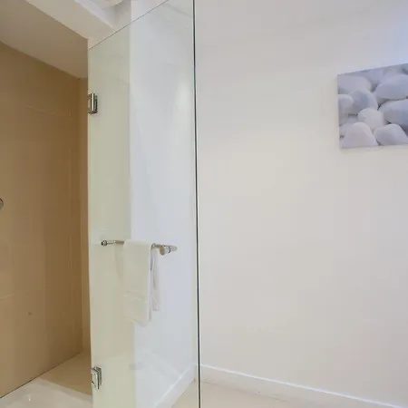Vilă Your Stunning With Sea Views 25 *