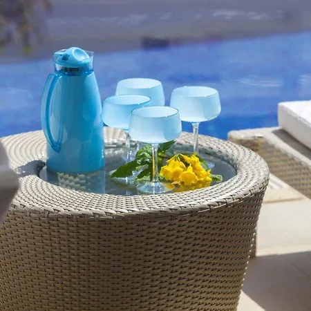 Villa Your Stunning With Sea Views 25